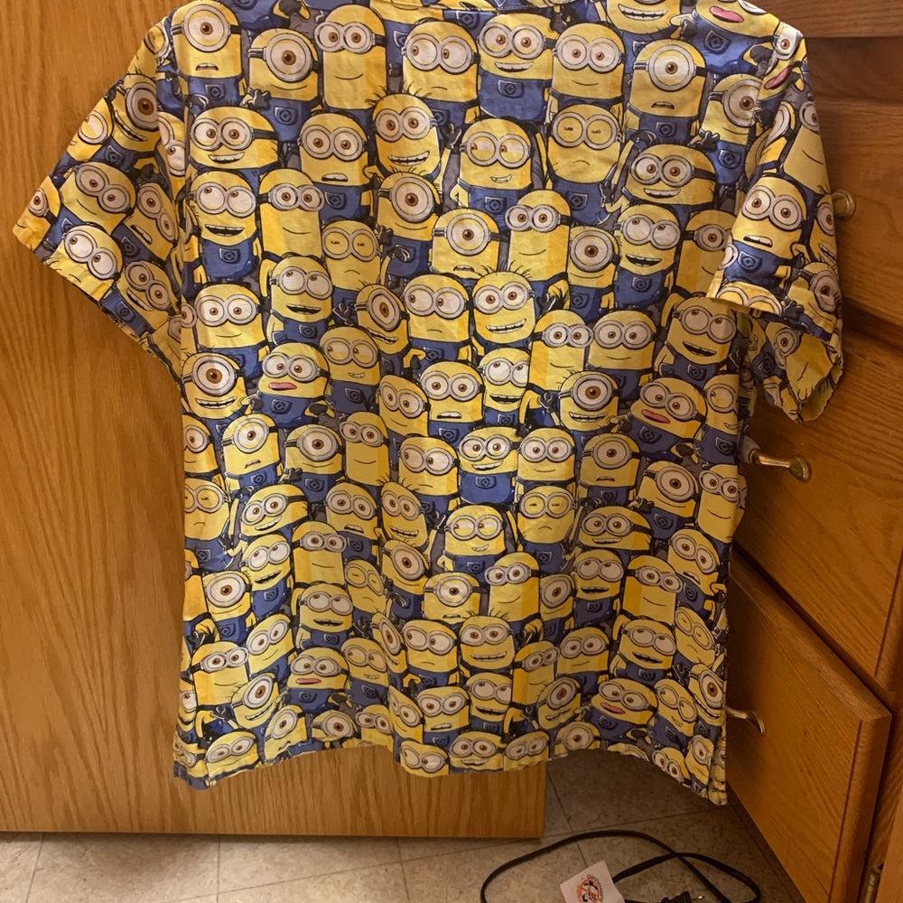 Scrub Top - Picture 2 of 2